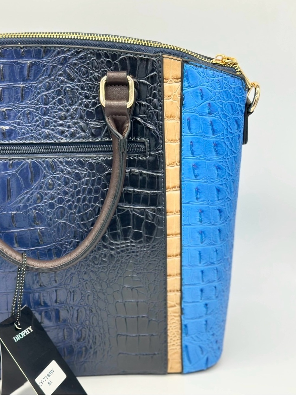 Navy & Light Blue Croc-Embossed High Quality Vegan Leather Tote with Wallet - Picture 11 of 12